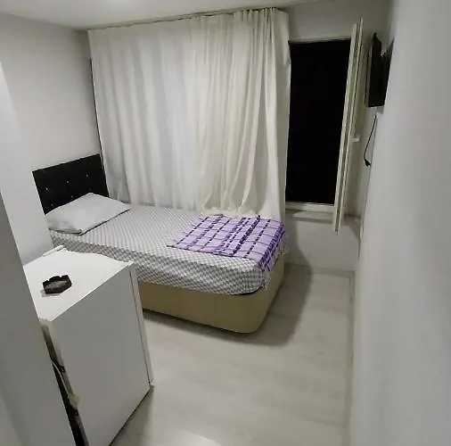 Artemis Apart&otel *